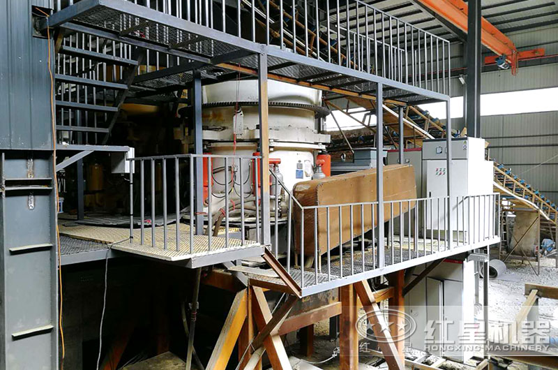 鋼渣破碎加工客戶現場一角 鋼渣破碎加工客戶現場一角