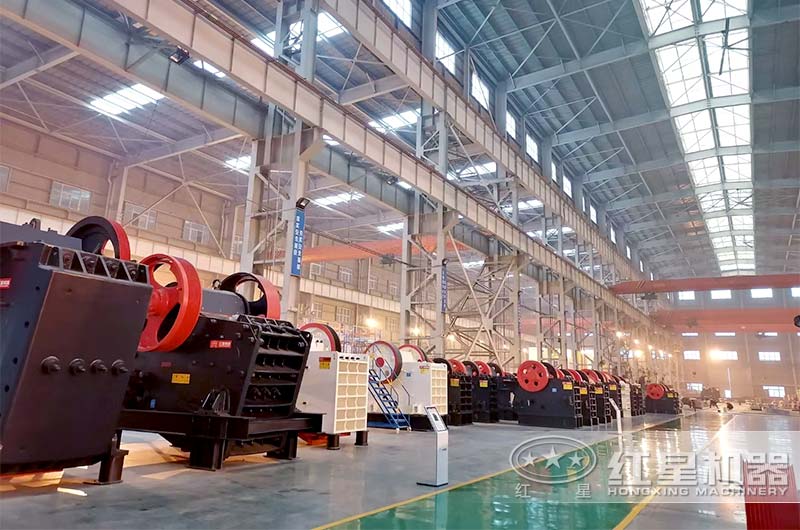 紅星機器破碎機廠區(qū)實拍 紅星機器破碎機廠區(qū)實拍