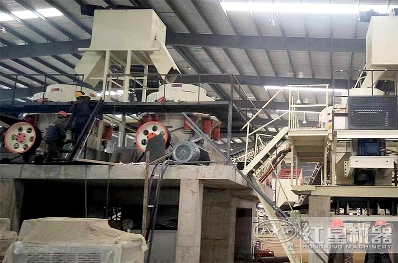 全液壓圓錐破碎機現場 全液壓圓錐破碎機現場