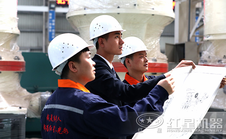 精湛技術人員現場指導設備的生產、制造